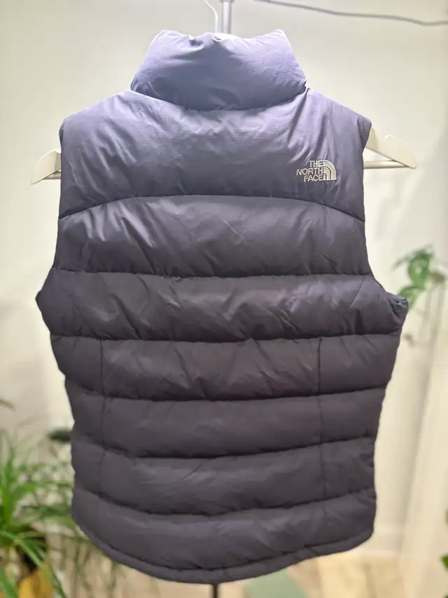 The North Face Vest in Women's - Tops & Outerwear in Ottawa - Image 5