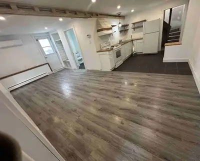 Bright 2 Bedroom, 1 Bath flat
