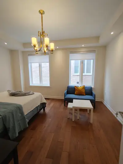 Furnished Private RM /Private Bath Rm(Newmarket/Immediately)
