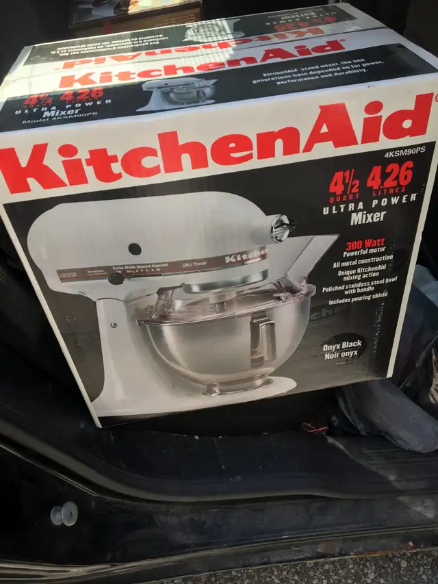 NEW BLACK  KITCHENAID 4.5 QUART 300 WATT STAND MIXER in Processors, Blenders & Juicers in Mississauga / Peel Region - Image 2