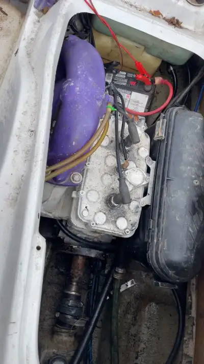 1999 583 seadoo sat for a while just charged up the batter & it starts right up & runs good! Needs t...