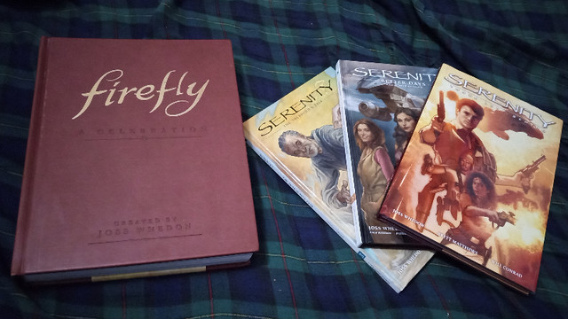 Firefly : A Celebration Hardcover & Serenity Comic Books dans Autre  à Ville de Montréal