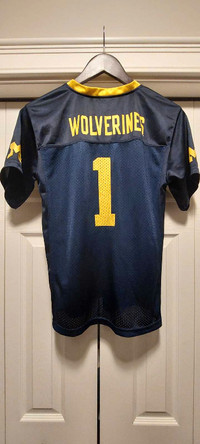 Licensed Michigan Wolverines ncaa football jersey, mint, youth L