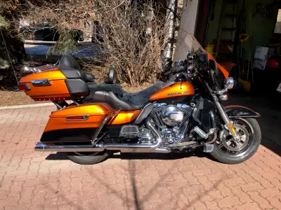 Garage stored, no chips or dings, Amsoil 20/50 all 3 holes, recent coolant flush and brake fluid cha...