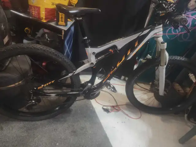 Trek marlin 5 and Scott genius 720 plus in Mountain in Stratford - Image 3