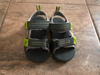 Sandals for boys size 7