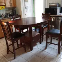 Table and 4 Chair Set