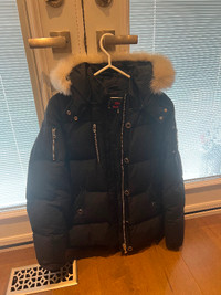 Slightly used Q3 Neoshear Moose Knuckles Black Jacket