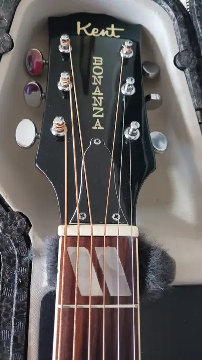 Made in Japan KENT BONANZA acoustic guitar, View more