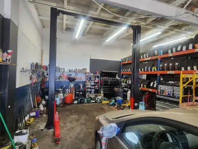 Car Lifts at Wholesale Prices in Canada! ✅ 1-Year Warranty on All Parts ✅ Lowest Prices in Canada Ba...
