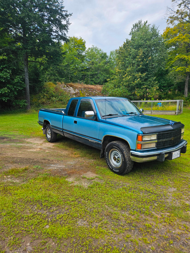 1991 chev 2500 in Cars & Trucks in Muskoka