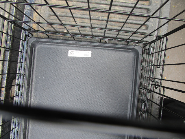 ESSENTIALS...DOG CAGE..NEW.!!! in Accessories in Norfolk County - Image 2
