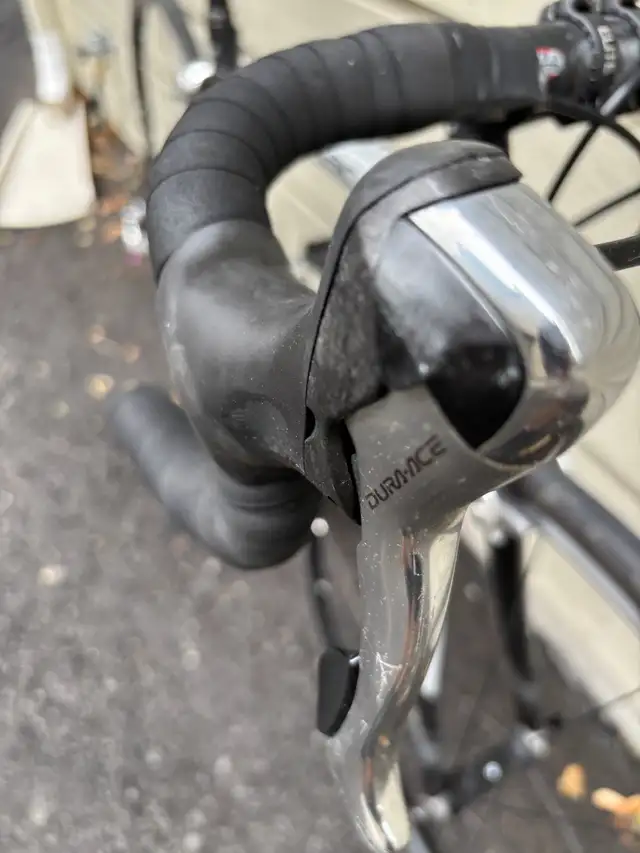 2005 Specialized Tarmac Comp 49cm in Road in Ottawa - Image 8