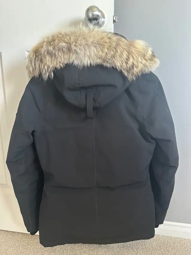 Canada Goose jacket size XS in Women's - Tops & Outerwear in Ottawa - Image 3