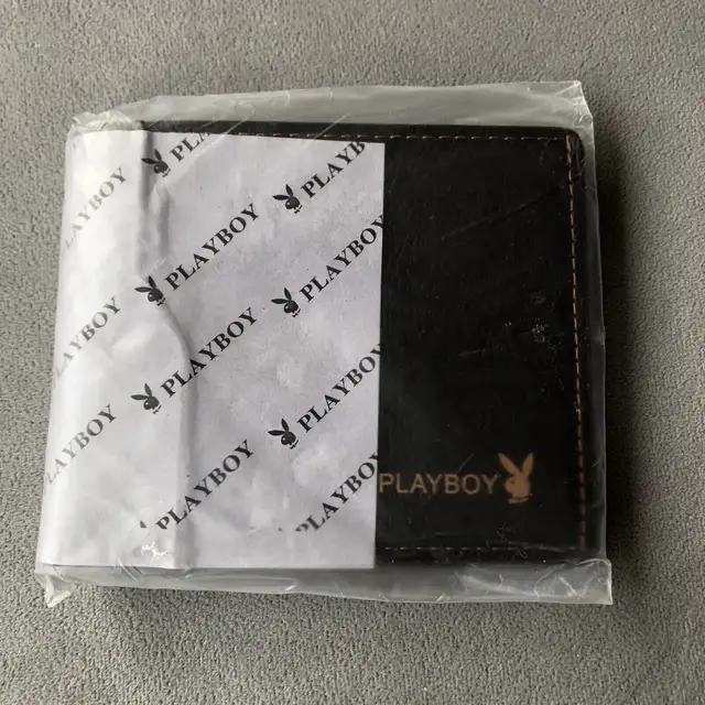 Men’s Bifold Leather Wallet ~ NWT in Men's in Red Deer - Image 7