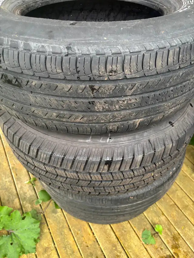 4 michelin tires p 235 70 r 16 in Tires & Rims in City of Halifax - Image 3