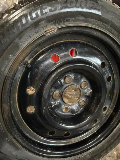 205 55 16 Bridgestone blizzaks (4) With steel rims 350 OBO Good condition