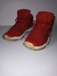 Jordan Shoes Youth Size 6.5 US / EUR 30