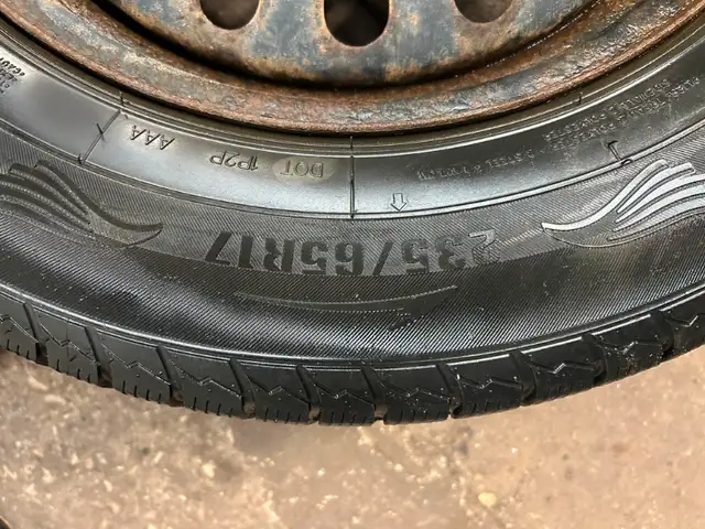 TOYOTA VENZA 5*114.3MM 235/65/17 WINTER TIRES in Tires & Rims in City of Toronto - Image 3