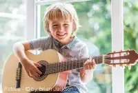 In Home Guitar Lessons For Kids With Award-winning Teacher