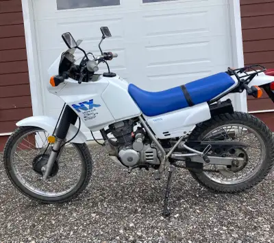 Rare 1988 endure bike. 150cc cylinder installed with 2000kms on it. Original cylinder available. Aft...