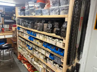 Chainsaw parts/ saws, View more