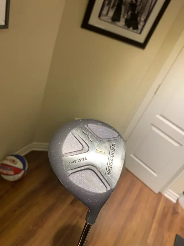 Women’s golf clubs, right swing in Golf in Ottawa - Image 4