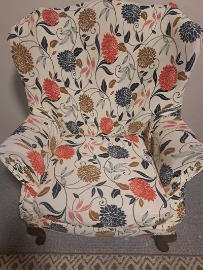 Selling dinning table set with 6 chairs in good condition ($100 OBO) . One accent chair (original co...