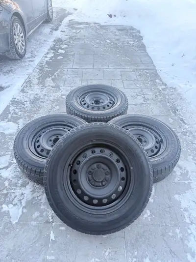 215/70/R16 Yokohama Ice Guard winter tires and rims 5x114.3 No plugs patches or damage Located in Mi...