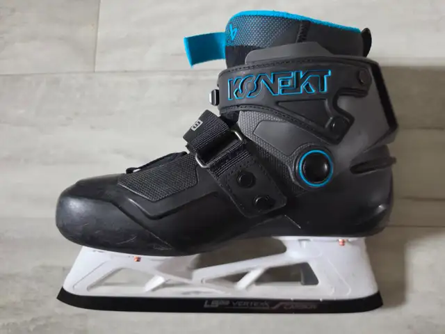 Junior Goalie Skates - Bauer Konekt HF3, Size 3 in Hockey in Edmonton - Image 3