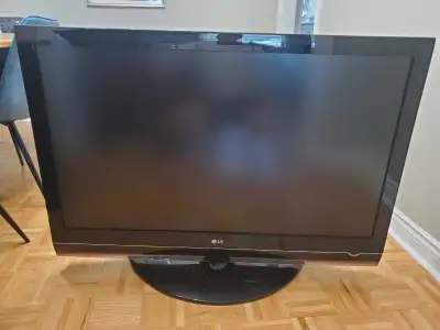 Fully functional with remote and power cable. Not a smart tv. We used a Roku to watch Netflix and ma...