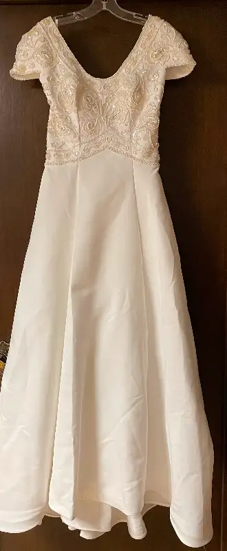 Wedding Gown (Size 8/10) $500 OBO, View more