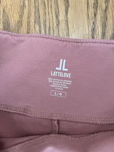 JL Lattelove Leggings Size Large. Two Pockets. 95%Cotton 2% Span, View more