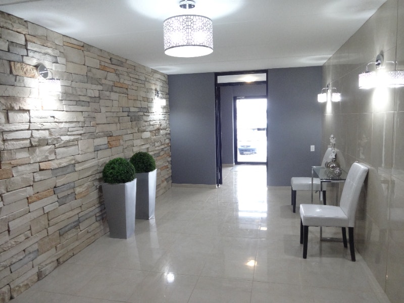 D.D.O 3 1/2 À PARTIR DE 1090$ DISPONIBLE MAINTENANT — photo 2
