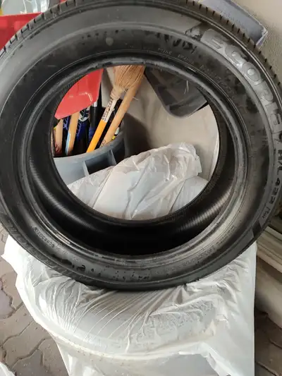 Superbe aubaine, vds 4 pneus d'été/4saisons Bridgestone Ecopia H/L 422 PLUS 225/55R18 comme neufs; r...