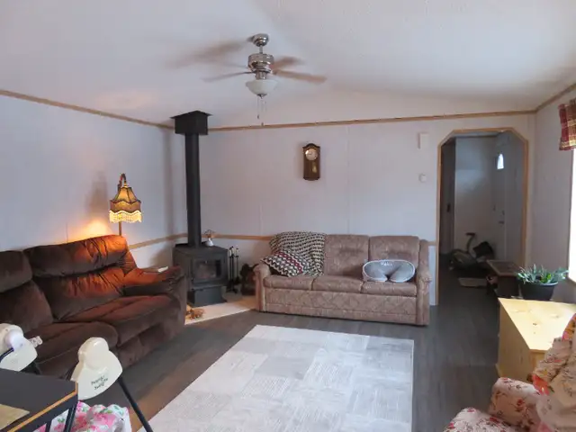 Reduced /Mobile home for sale. $140,000 O.B.O. in Houses for Sale in Burns Lake - Image 7