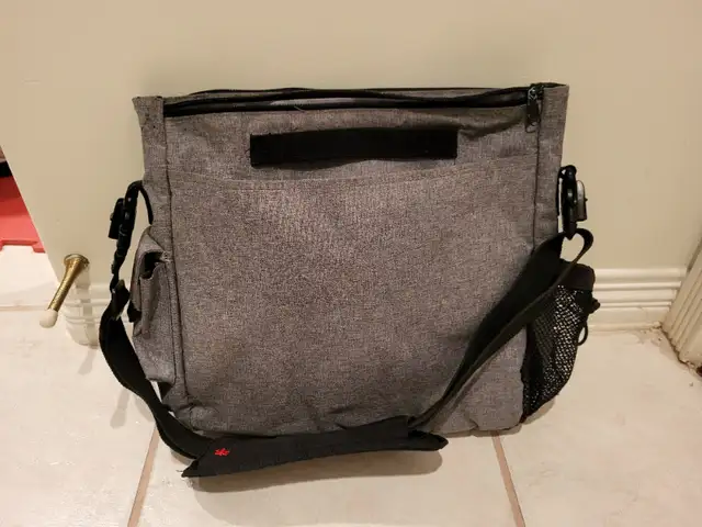 Diaper bags- Used like new in Other in Vancouver - Image 5