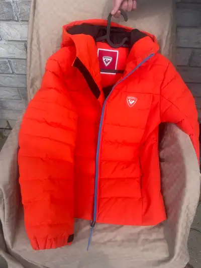Rossignol ski jacket Free matching snow pants available. Size 12