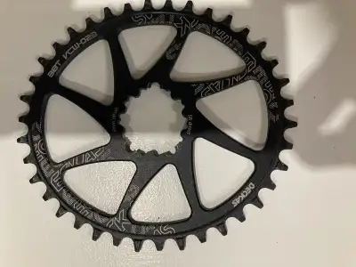 38 tooth Sram direct oval narrow wide 3mm offset chain ring. Used for one ride only to give me bette...
