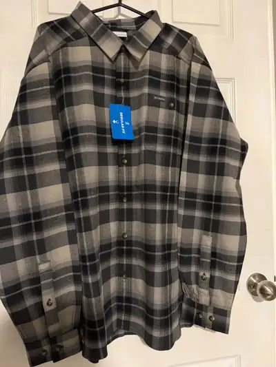 Selling a Men’s Columbia plaid shirt - size XXL From a smoke free home New tags on Asking $45.00 Tha...