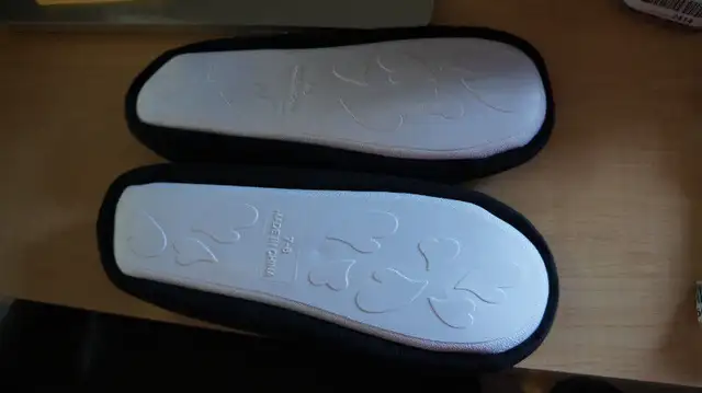 GARA TIA WOMEN'S BALLERINA SLIPPERS in Women's - Shoes in Norfolk County - Image 3