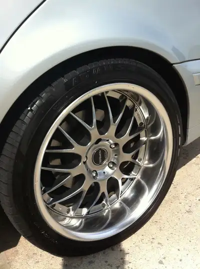 RIMS - PATTERN TM1 , FROT 19.5 X 8 ,REAR 19.5 X9 ,TIRES YOKOHAMA ADVAN S.4. FRONT 245/40R13 93W 30%...