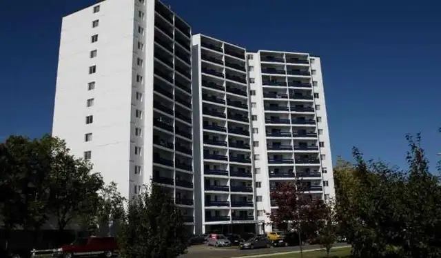 Apartment-2 bedrooms and 1.5 bathroom 