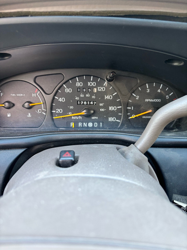vehicle for sale in Cars & Trucks in Swift Current - Image 3
