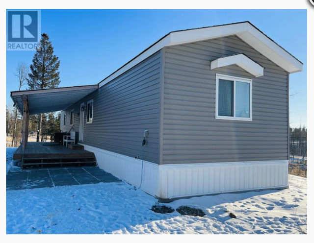 Mobile Home on 5 Acres in Houses for Sale in Williams Lake - Image 2