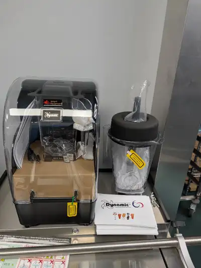 Dynamic commercial blender with sound enclosure, View more