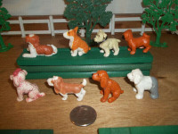 Vintage 8 puppy ( 8 chiots) figurines