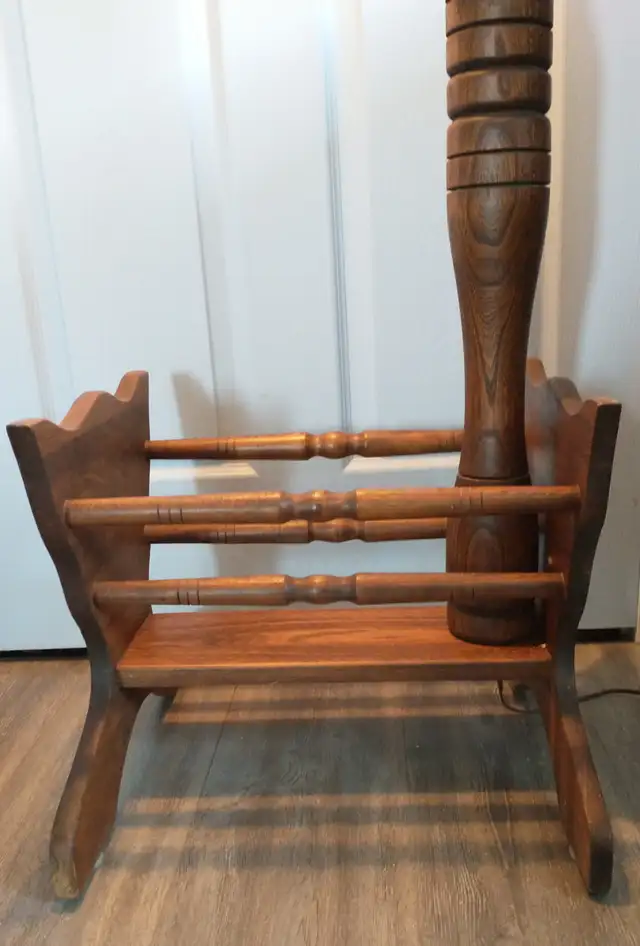 Vintage 70s floor lamp magazine rack in Home Décor & Accents in Ottawa - Image 7