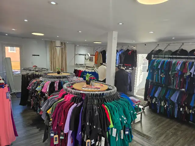 MEDICSTOX DENTAL SCRUBS UNIFORMS & MEDICAL ACCESSORIES IN WHITBY in Other in Oshawa / Durham Region - Image 10
