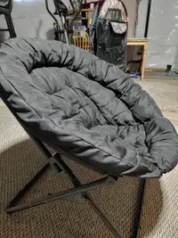 Nest  foldable chair